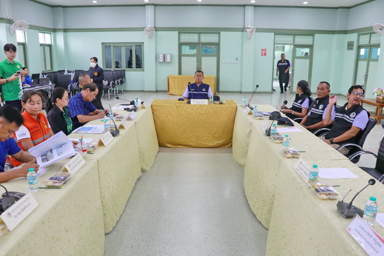 ประชุมรับทราบการแก้ไขปัญหาที่มีผลกระทบต่อความมั่นคง พื้นที่จังหวัดแพร่ ตามแผนปฎิบัติการภายใต้ยุทธศาสตร์ชาติประเด็นความมั่นคง และการขับเคลื่อนงานเพื่อให้สอดคล้องรองรับแผนแม่บทภายใต้ยุทธศาตร์ชาติประเด็นความมั่นคง