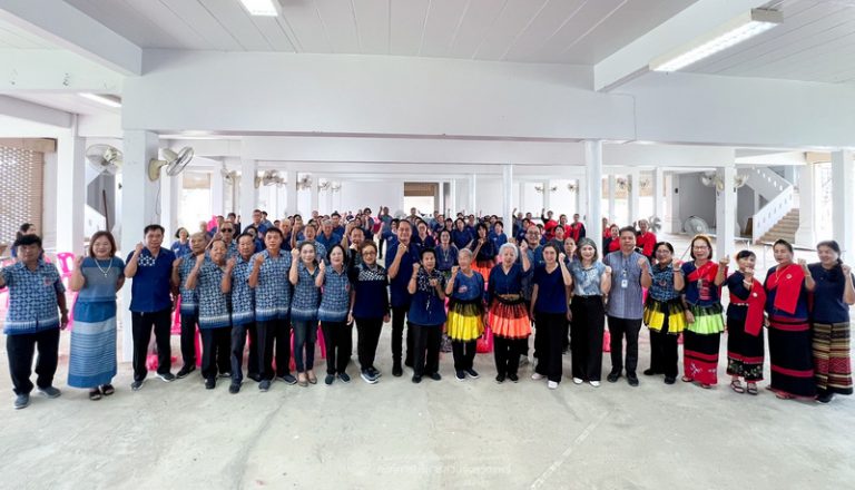 โครงการสร้างเสริมสุขภาพ สร้างกำลังใจ เพื่อขับเคลื่อนสังคมผู้สูงวัยจังหวัดแพร่ รุ่นที่ 6