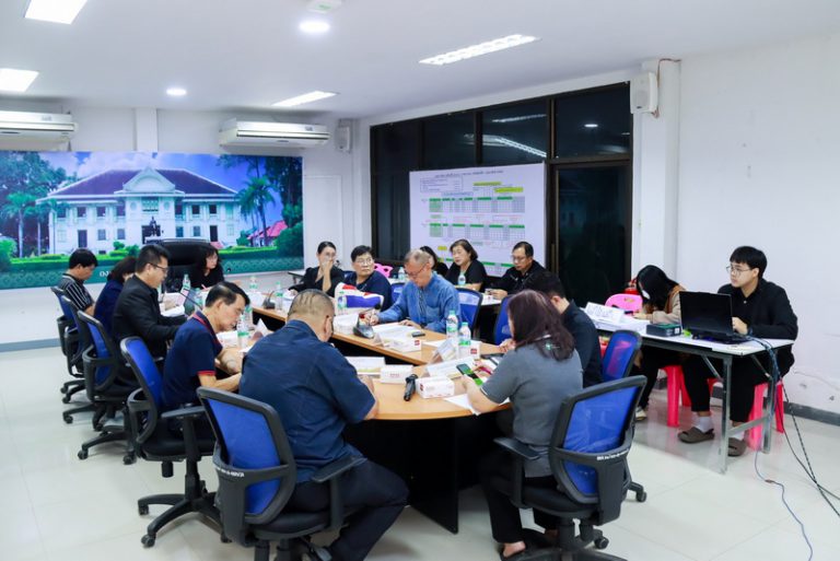 ประชุมคณะทำงานคัดกรองโครงการย่อยเพื่อการดำเนินงานสร้างเสริมสุขภาพในพื้นที่ขององค์การบริหารส่วนจังหวัดแพร่