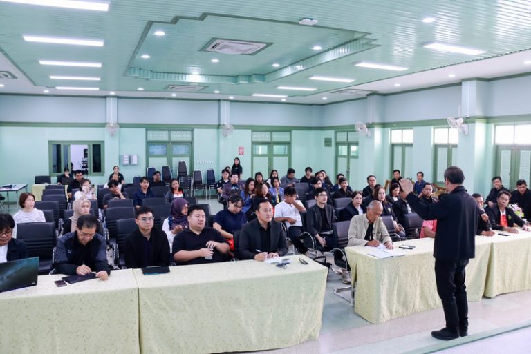 องค์การบริหารส่วนจังหวัดแพร่ ให้การต้อนรับคณะศึกษาดูงานจากองค์กรปกครองส่วนท้องถิ่น (อบจ.ร้อยเอ็ด, อบจ.ระยอง และ อบจ.ปัตตานี) และคณะนักวิจัยจากมหาวิทยาลัยมหาสารคาม
