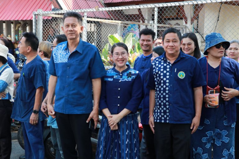 องค์การบริหารส่วนจังหวัดแพร่ ร่วมพิธีรดน้ำดำหัวผู้ว่าราชการจังหวัดแพร่ และนายกเหล่ากาชาดจังหวัดแพร่ ร่วมสืบสาน “ป๋าเวณีปี๋ใหม่เมือง” ประจำปี 2569