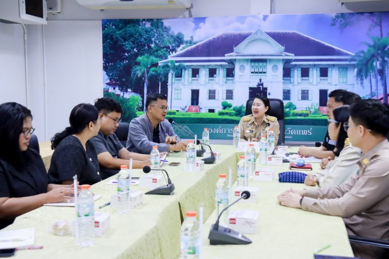 องค์การบริหารส่วนจังหวัดแพร่ ให้การต้องรับคณะศึกษาดูงานจาก องค์การบริหารส่วนจังหวัดอุตรดิตถ์