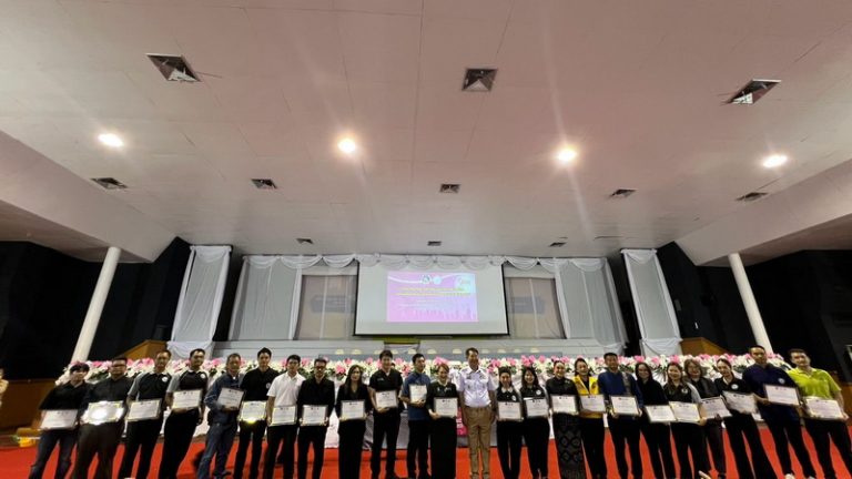 องค์การบริหารส่วนจังหวัดแพร่เข้าร่วมเวทีเสวนา โครงการ ศรส.สร้างสุขผนึกพลังเครือข่าย “ปักหมุดหยุดภัย อุ่นใจเมืองแพร่ ด้วยระบบ ESS Help Me