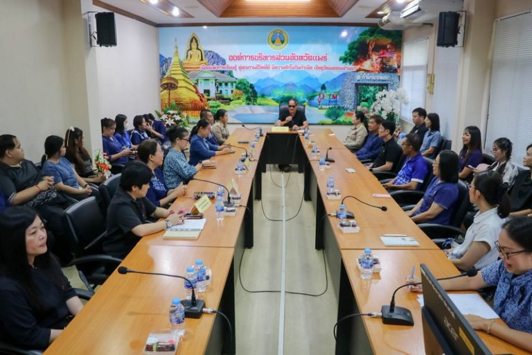 องค์การบริหารส่วนจังหวัดแพร่ให้การต้อนรับข้าราชการรายงานตัวโอนเข้ารับราชการในสังกัดองค์การบริหารส่วนจังหวัดแพร่
