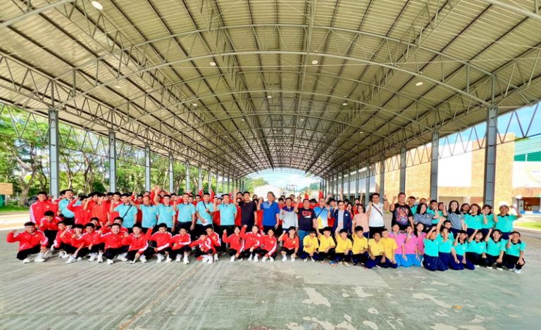 ร่วมส่งคณะครูและนักเรียน โรงเรียนในสังกัดองค์การบริหารส่วนจังหวัดแพร่ร่วมการแข่งขัน “ตากสินเกมส์”