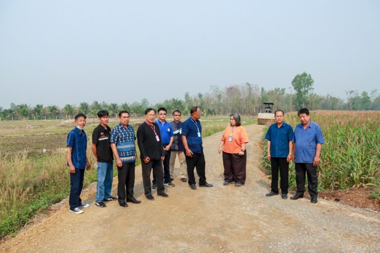 ส่งมอบโครงการก่อสร้างพื้นฐาน (โครงการประสานแผนพัฒนาขององค์กรปกครองส่วนท้องถิ่น) องค์การบริหารส่วนจังหวัดแพร่ โครงการปรับปรุงถนนลูกรังด้วยหินคลุก